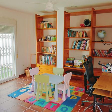 Villa Casa Familiar Al Lado De La Playa à Aguadulce  Extérieur photo